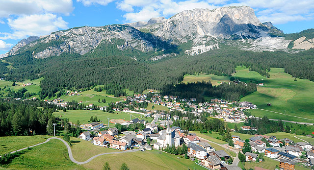 Badia Zimmer und Ferienwohnungen